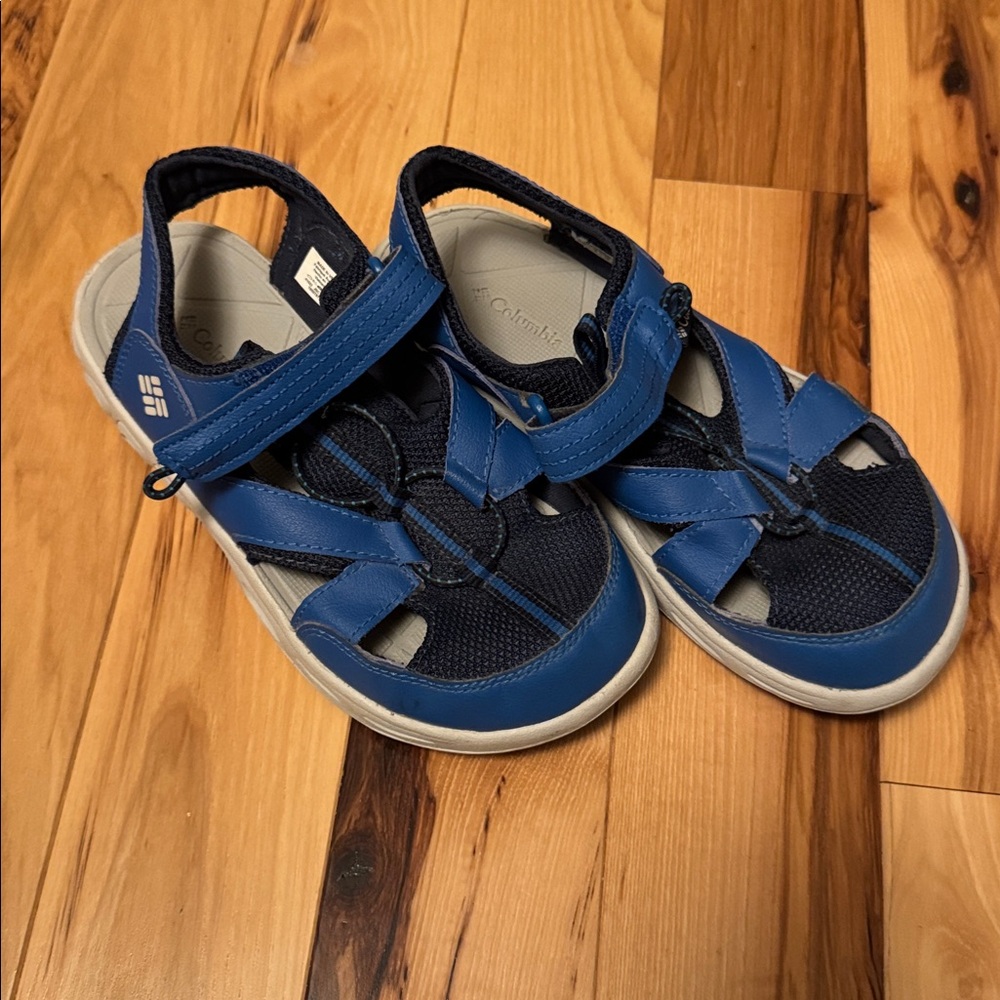 Columbia Blue Sandals/Water Shoes, Sz 3 kids